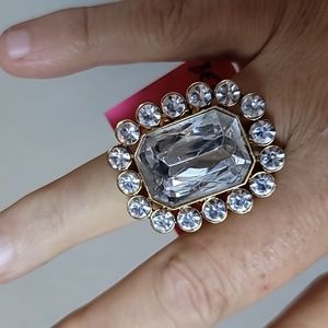 New Vintage! BETSEY JOHNSON Iconic Glam Collection Crystal Stretch Band Ring. 8+